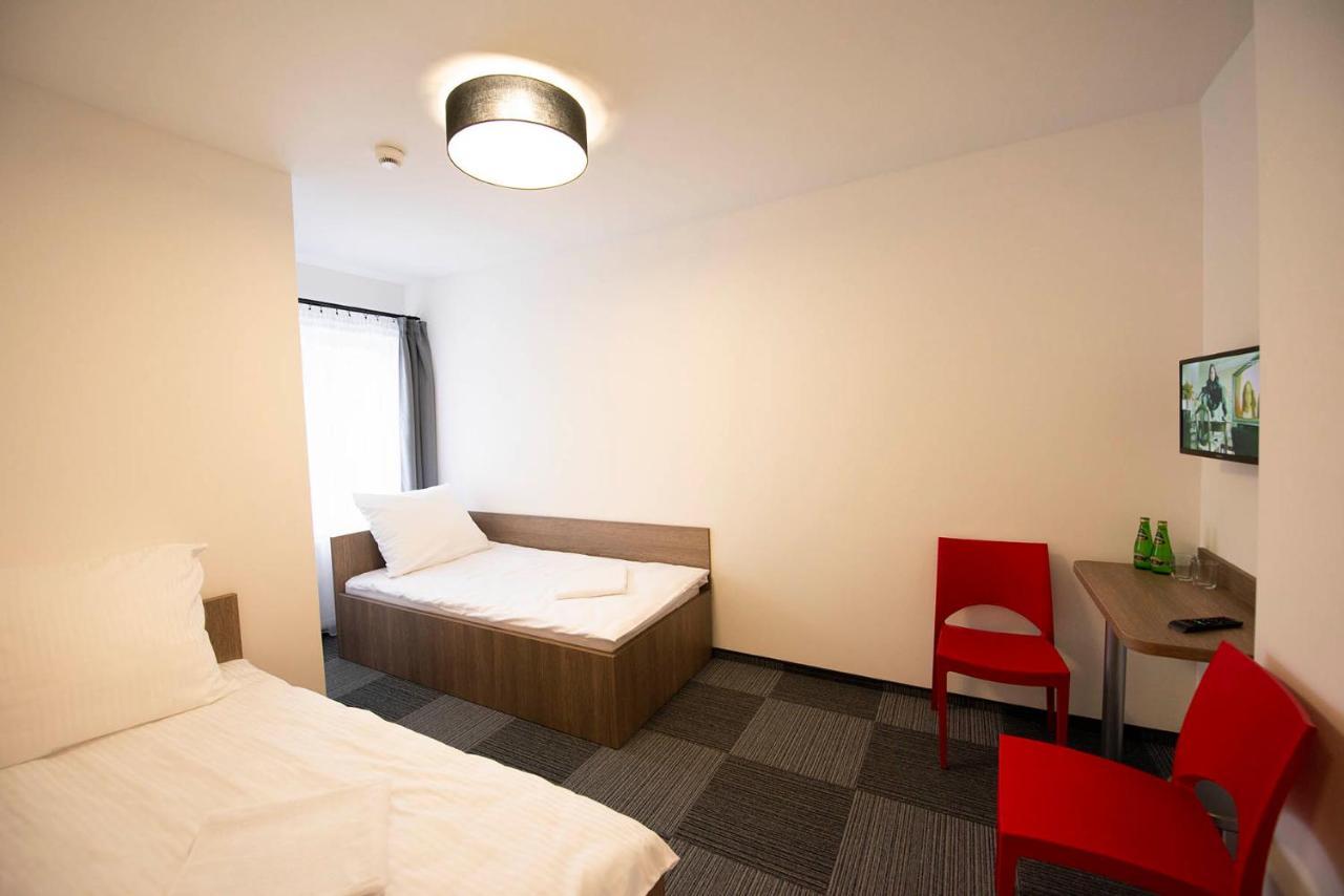 Hostel Sms Free Parking ビィドゴシュチュ エクステリア 写真