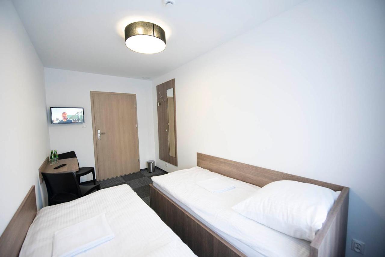 Hostel Sms Free Parking ビィドゴシュチュ エクステリア 写真